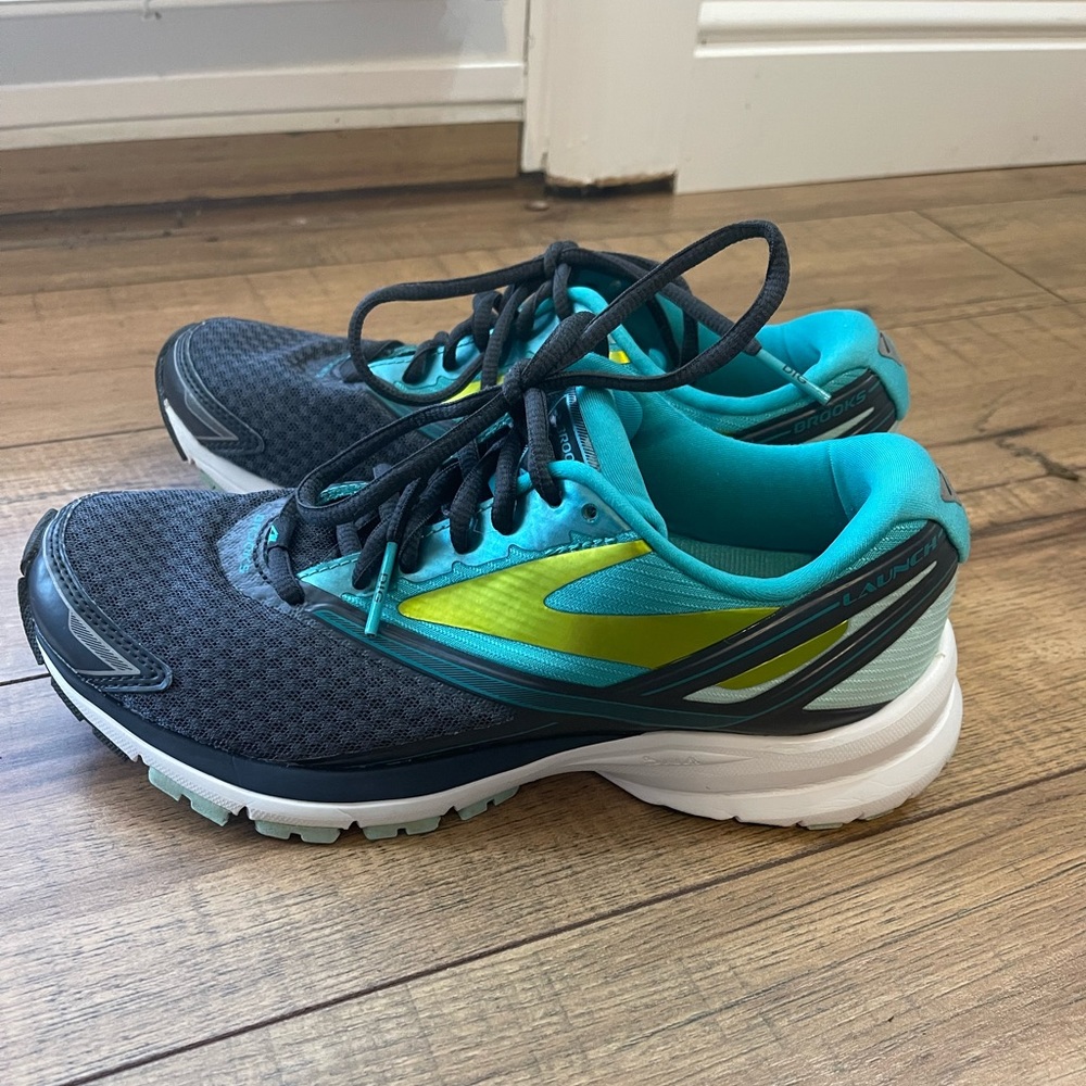 Brooks Launch 4 shoe size 7